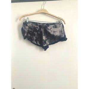 Black Tie Dye Crop Top